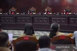 antarafoto sidang mk usia capres cawapres 161023 ak 3 1.jpg
