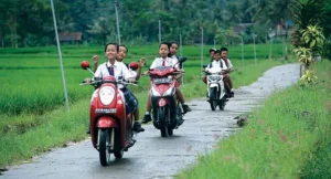 Di Philipina Undang Undang Resmi larang anak kecil naik sepeda motor 1
