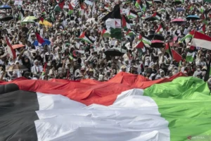 antarafoto aksi aliansi rakyat indonesia bela palestina 051123 bay 2.jpg