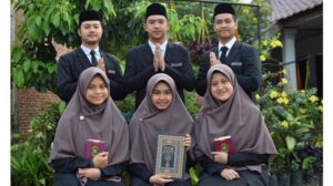 4e86cc8d mahasantri