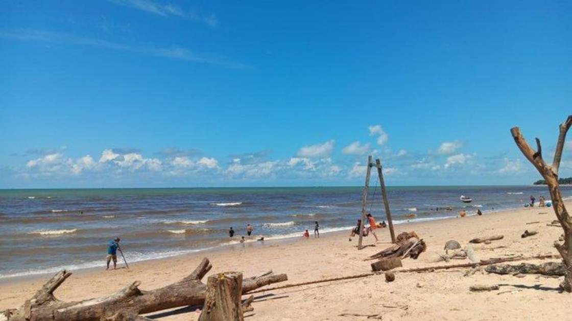 48b80ecf pantai tanah kuning