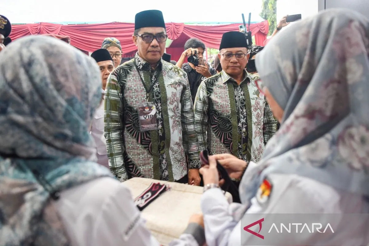 Andi Harun dan Saefuddin Zuhri Resmi Daftar Sebagai Calon Wali Kota dan Wakil Wali Kota Samarinda