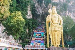 bc724572 wisata batu caves malaysia dengan arsitektur unik