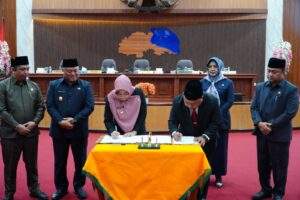 Perubahan APBD 2024 Disepakati Senilai Rp 6,9 Triliun, Bupati Sri: Harap Memberikan Dampak Positif bagi Masyarakat benuanta