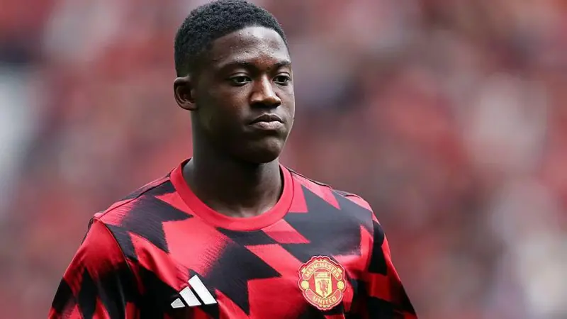 Mainoo Minta Dipinjamkan, Man United Menolak dan Minta Bertahan