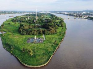 Pulau Kumala Tetap Menawan di Senja Hari: Wisata Malam Dibatasi demi Keamanan Pengunjung