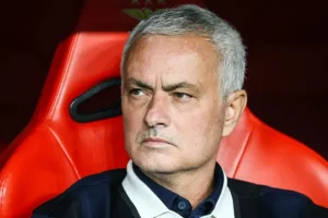 Fenerbahçe Resmi Umumkan Berpisah dengan José Mourinho