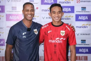 Jelang Laga Hidup-Mati, Kluivert Jamin Mental Pemain Tak Goyah dan Fokus Penuh Lawan Irak