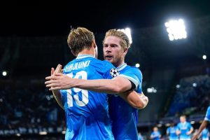 Duet Hojlund-De Bruyne Menangkan Napoli, Lumat Sporting 2-1