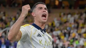 Cristiano Ronaldo Tegaskan Tak Akan Pensiun Sebelum Cetak 1.000 Gol