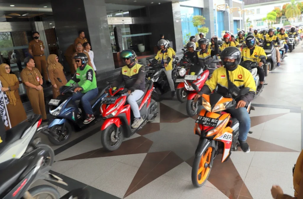 Pemprov Kaltim Lepas 350 Armada Ojol Berlian, Fokus Lindungi Perempuan dan Anak