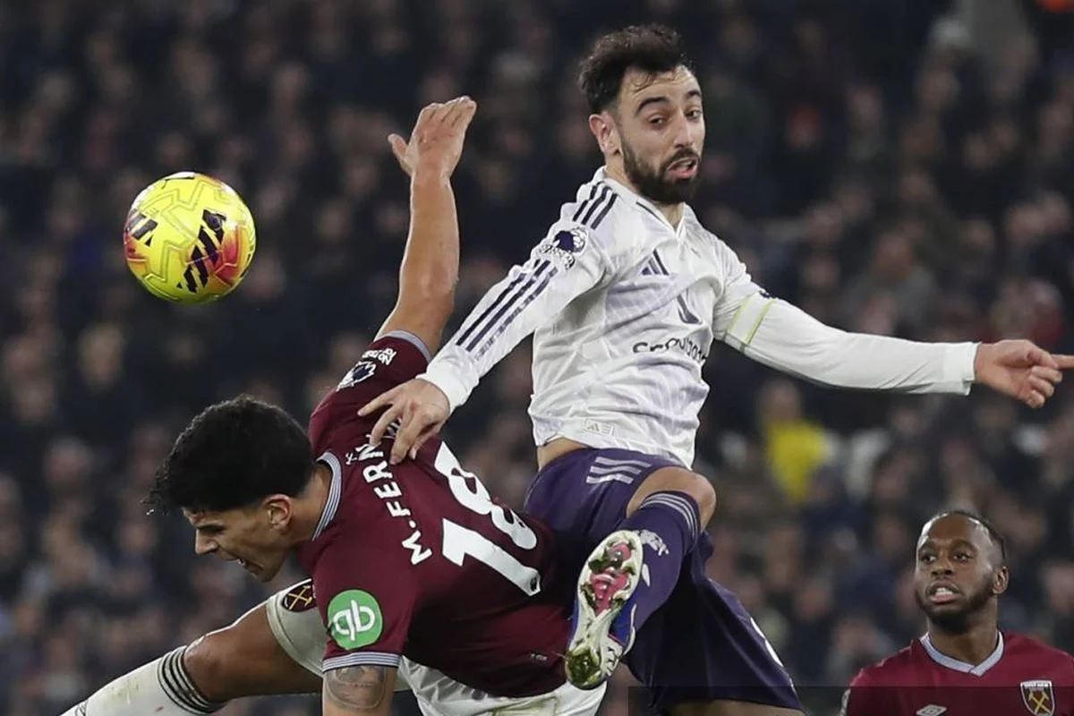 West Ham vs Man Utd 1-1: Gol Telat Sesko Selamatkan Setan Merah