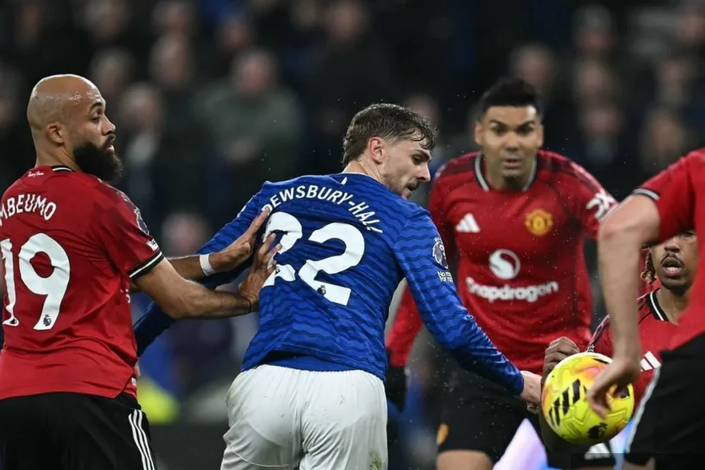 Hasil Everton vs Man United Skor 0-1 Berkat Gol Tunggal Sesko Hasil Everton vs Man United Skor 0-1 Berkat Gol Tunggal Sesko