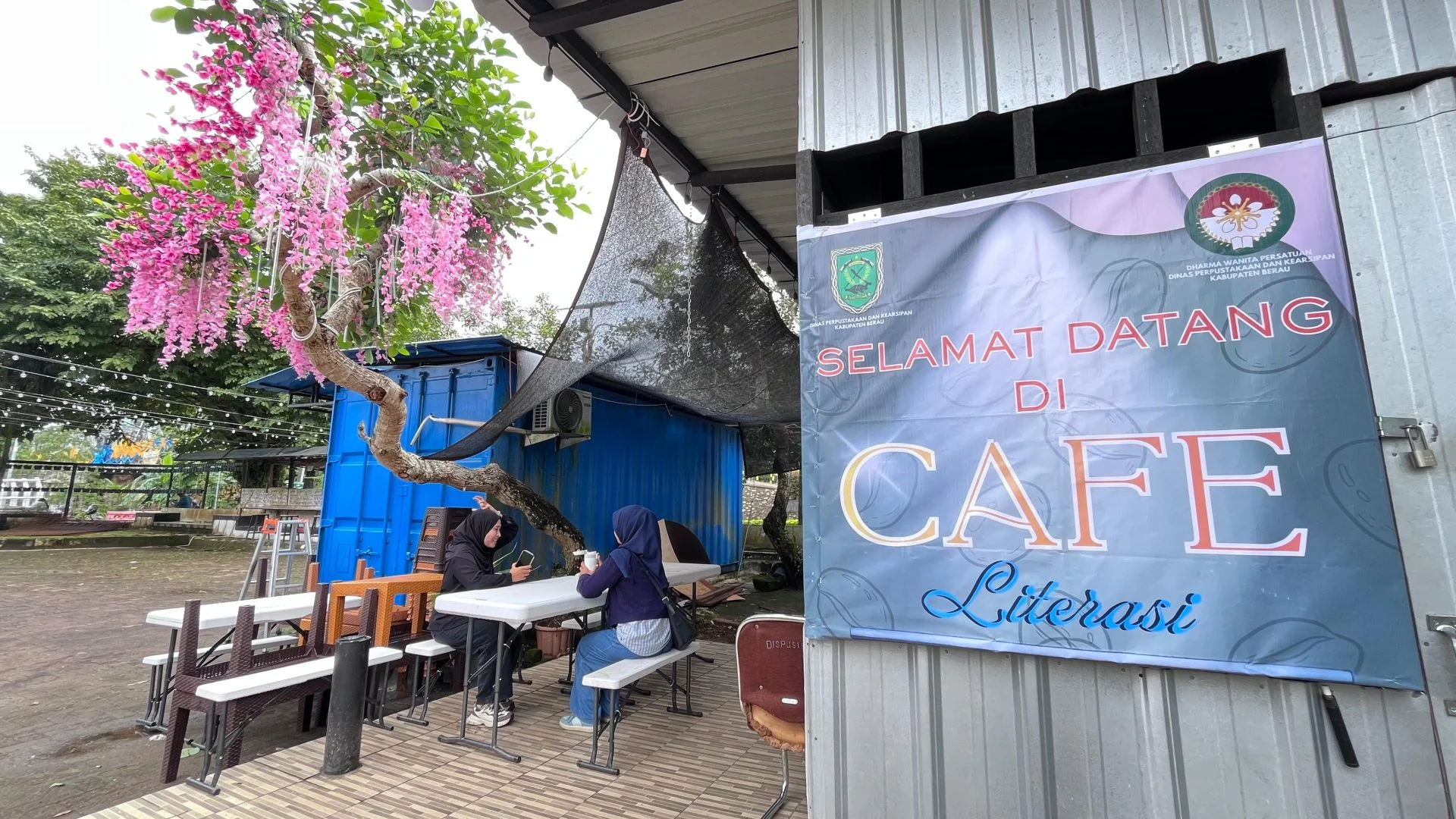 Perpustakaan Bukan Lagi Tempat Kaku, DPRD Berau Dukung Konsep Kafe Literasi Jadi Ruang Interaksi Perpustakaan Bukan Lagi Tempat Kaku, DPRD Berau Dukung Konsep Kafe Literasi Jadi Ruang Interaksi