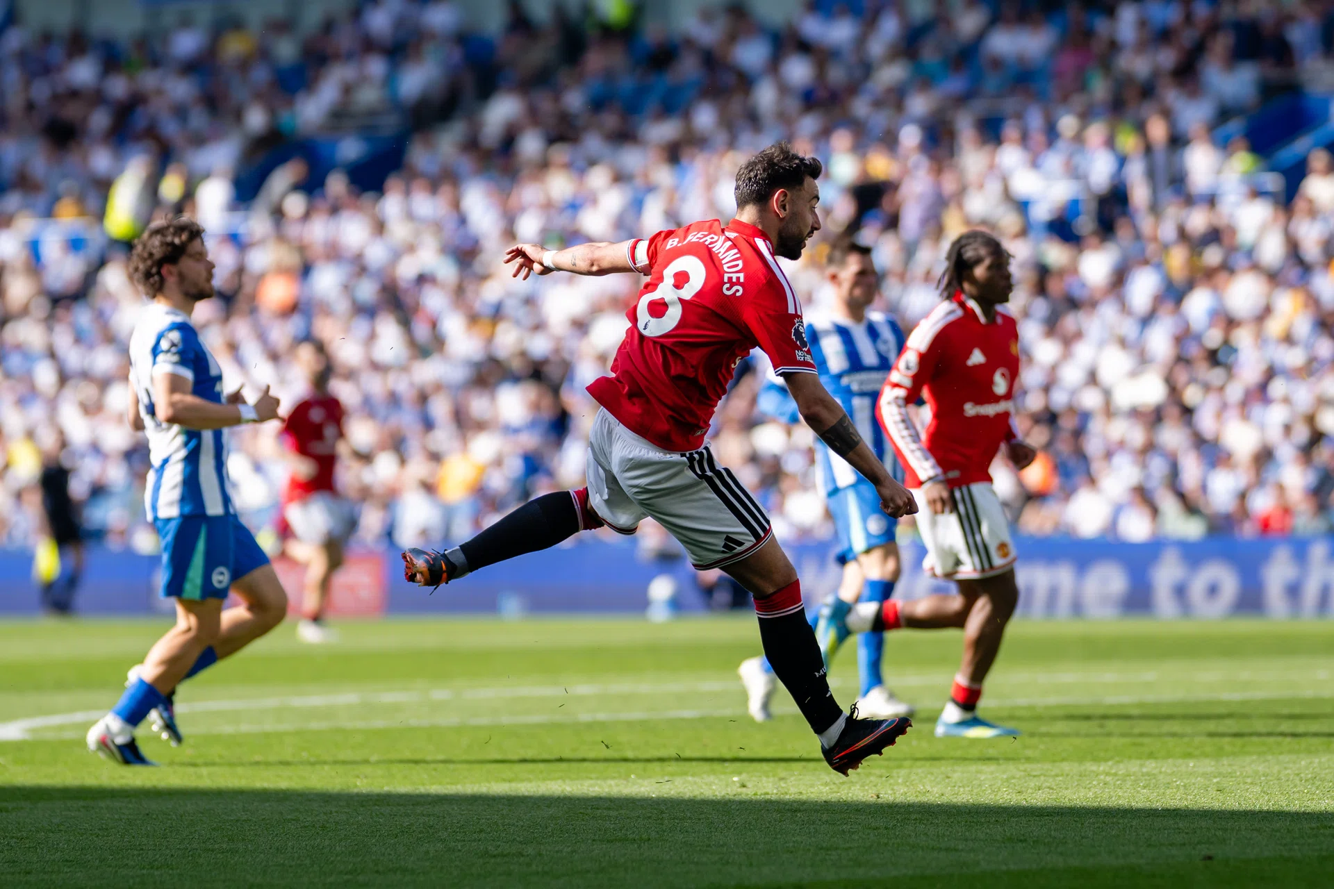 Manchester United Bantai Brighton 3-0 Pasukan Carrick Kunci Peringkat Tiga Klasemen