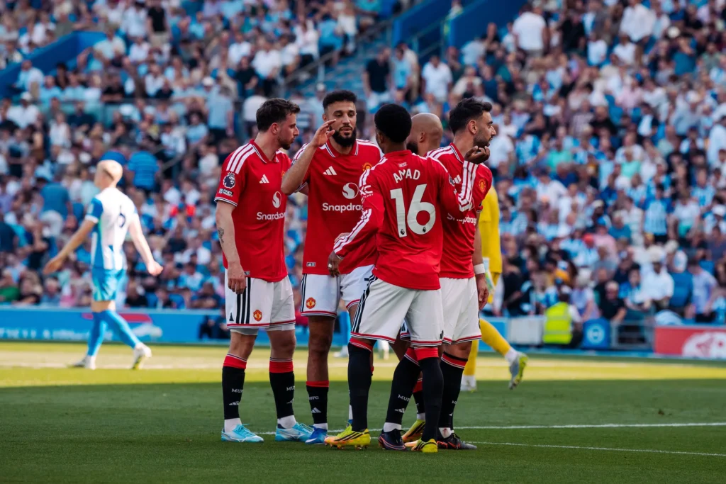 Manchester United Bantai Brighton 3-0 Pasukan Carrick Kunci Peringkat Tiga Klasemen