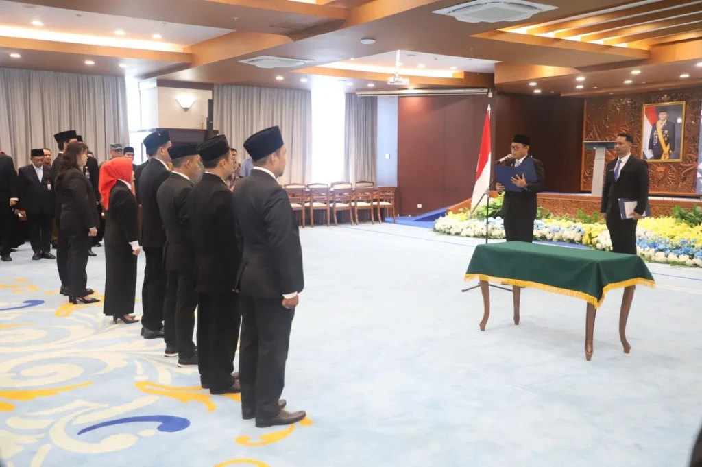 Tujuh Komisioner KPID Kaltim Resmi Dilantik Hadapi Tantangan Era Konvergensi Media