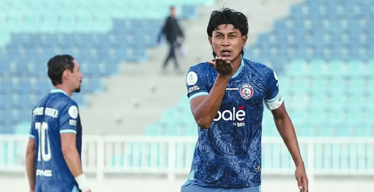 Sumbang Satu Gol dan Assist, Johan Alfarizi Bawa Arema FC Menang Telak 4-0 di Laga Pembuka