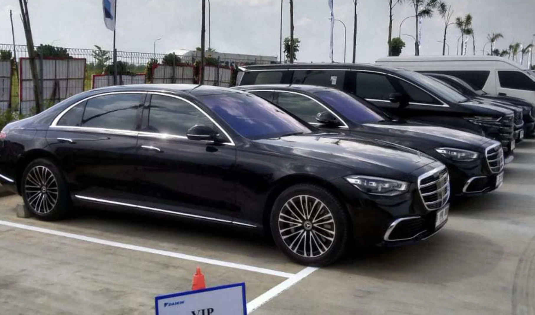 Ababil Rent Car Melihat Permintaan Sewa Mobil Mewah Jakarta Terus Berkembang