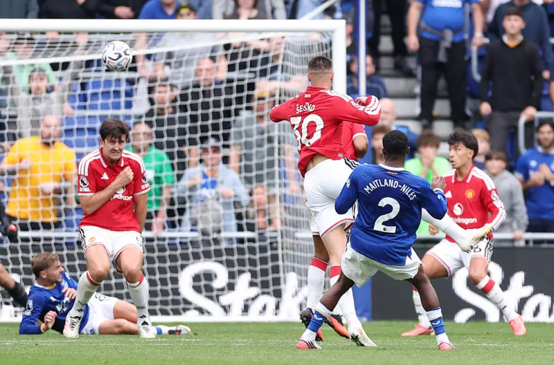 Kemenangan MU Buyar di Menit Akhir, Ditahan Imbang Everton 2-2
