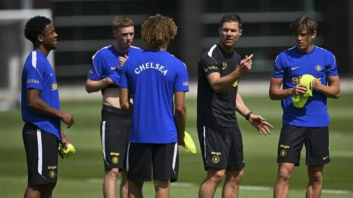 Caicedo Meragukan, Mampukah Amunisi Muda Chelsea Bendung Arsenal?
