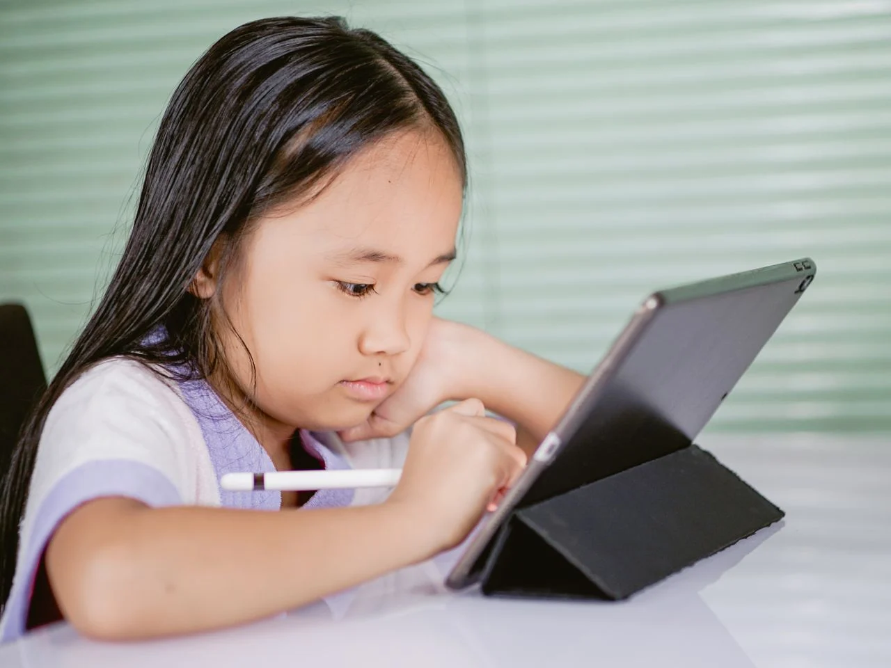 7 Hal Penting dalam Pendidikan Anak di Era Digital
